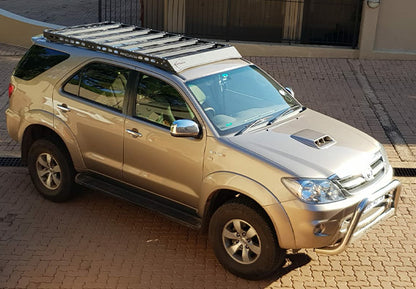 Toyota Fortuner 2005-2015 Predator Stealth Roof Rack